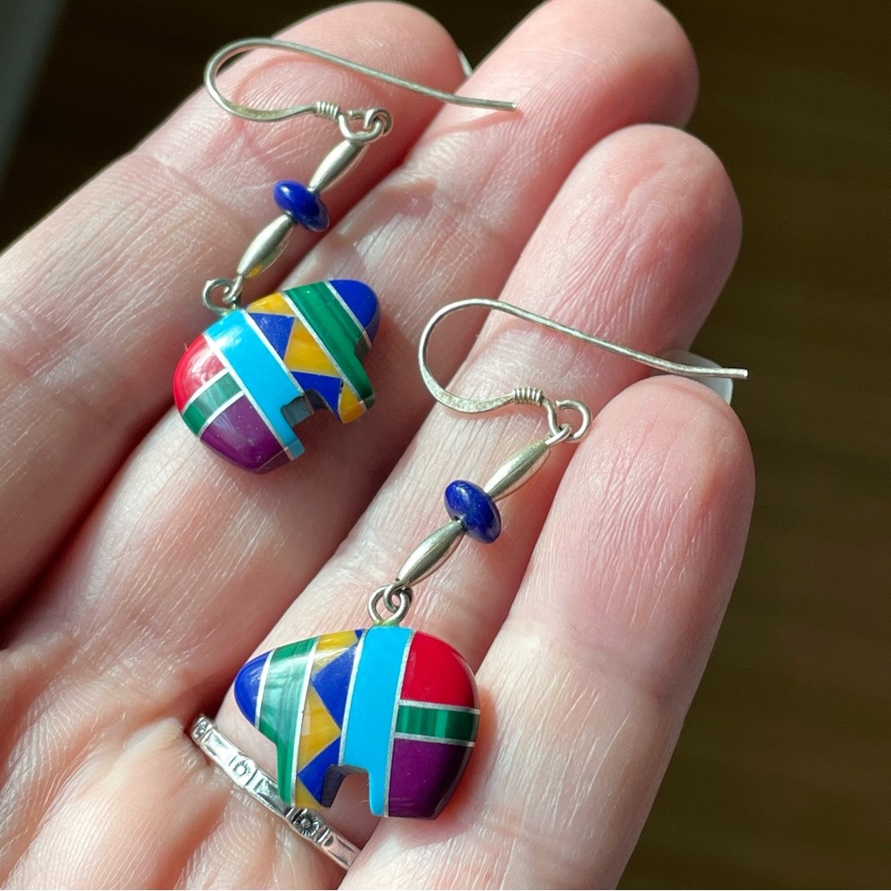 Vtg stamped 925 sterling silver Southwestern inlay fetish bear dangle earrings - Picture 9 of 10